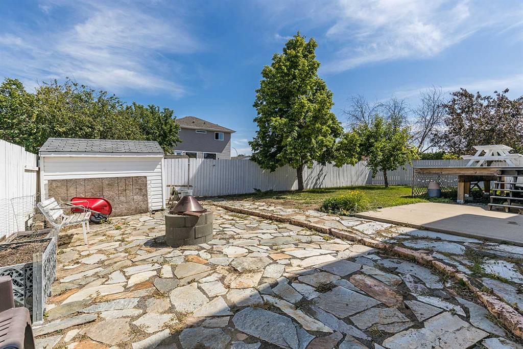 31 Sage Close SE