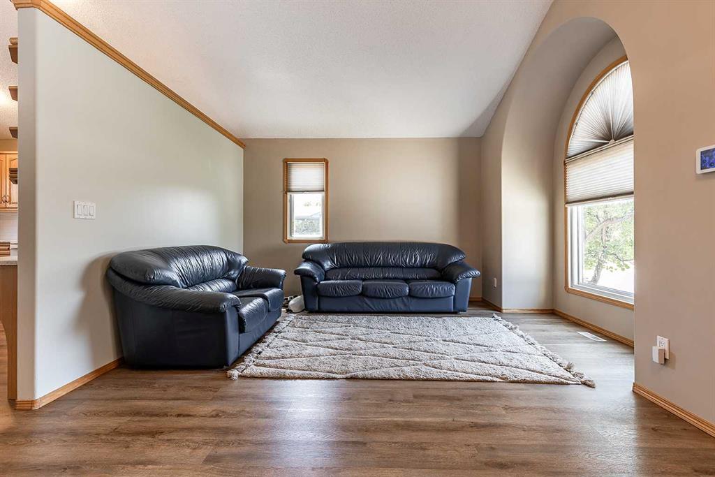 31 Sage Close SE