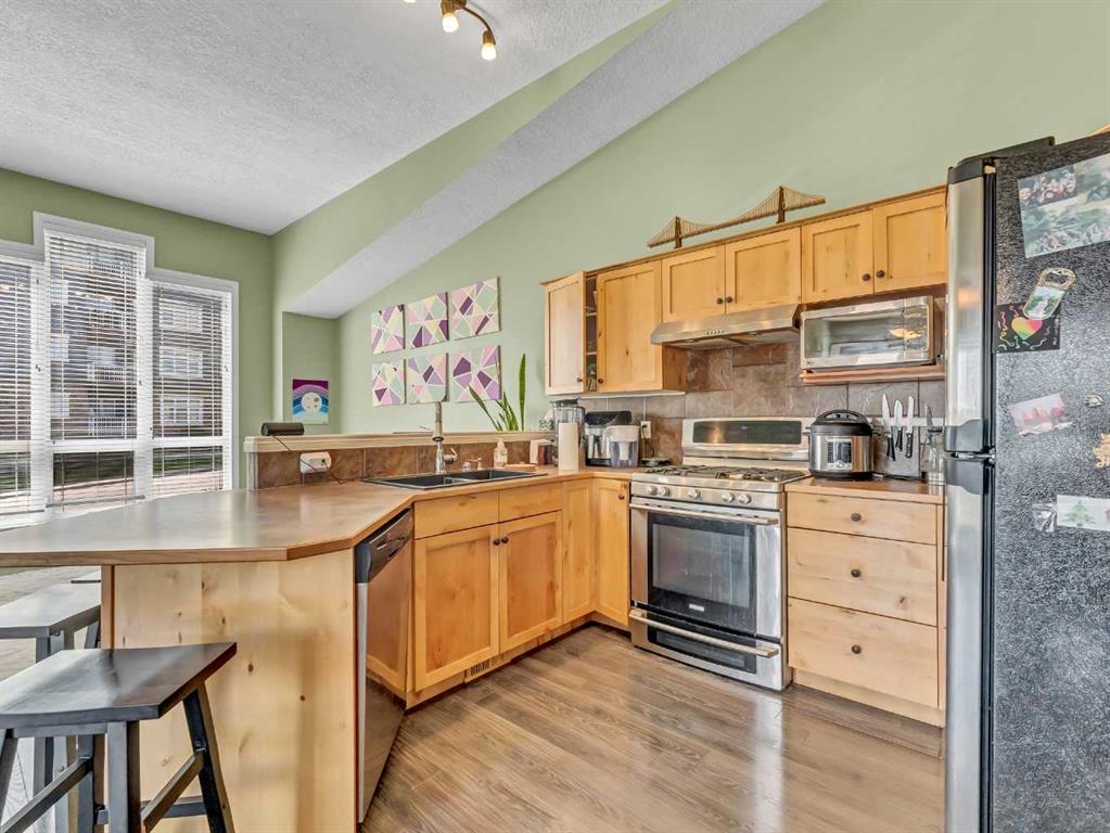 54 Terrace View NE