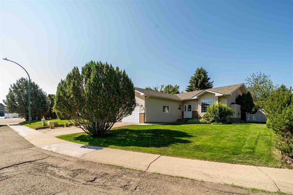 17 Greenwood Court SW