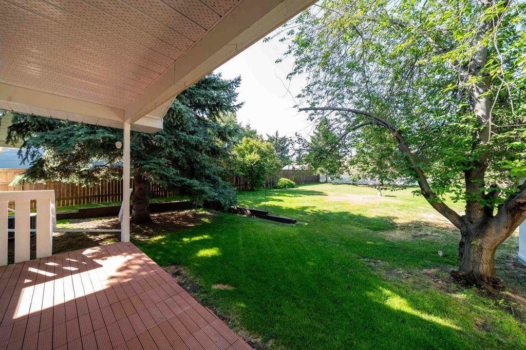 17 Greenwood Court SW