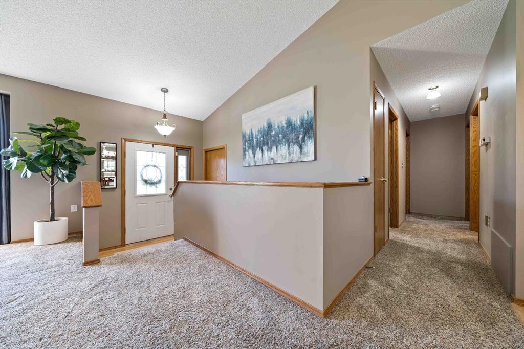 17 Greenwood Court SW