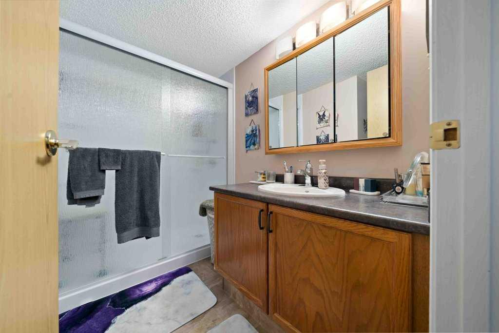 #235 1480 Southview Drive SE