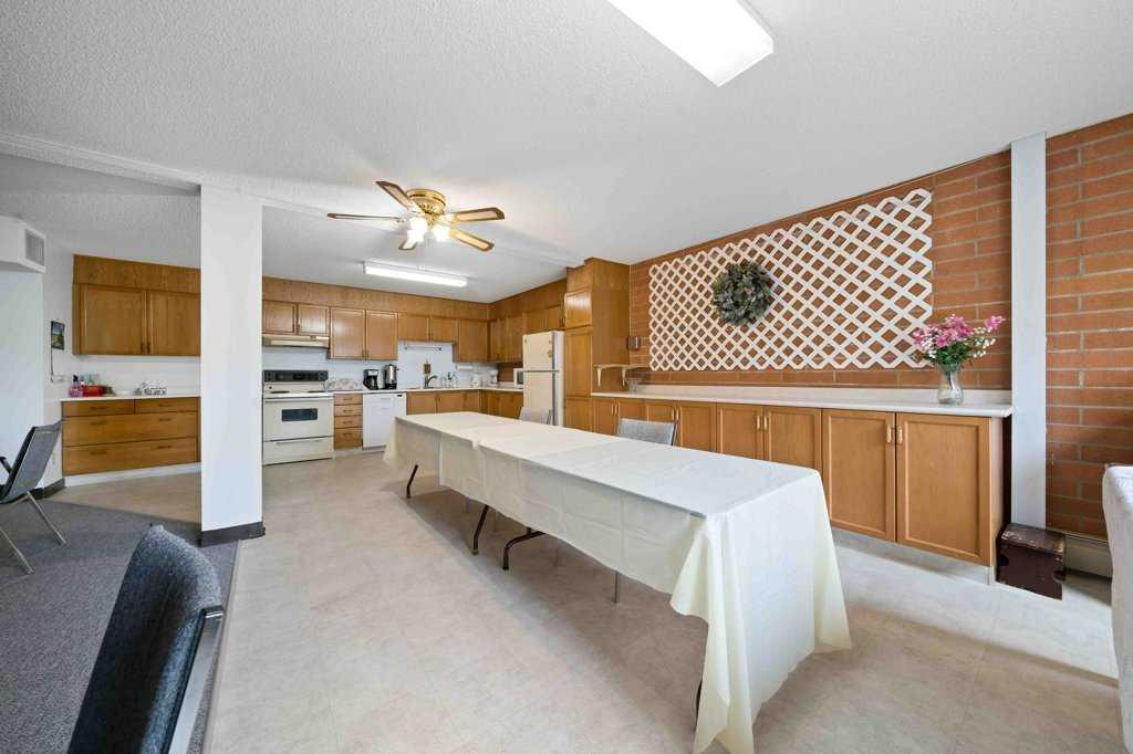 #235 1480 Southview Drive SE