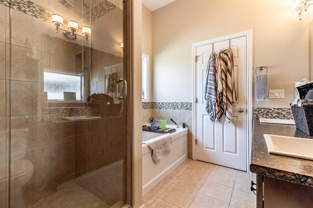 376 Somerside Crescent SE