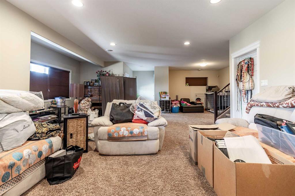 376 Somerside Crescent SE