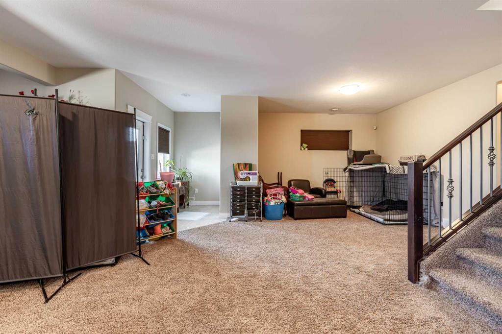 376 Somerside Crescent SE