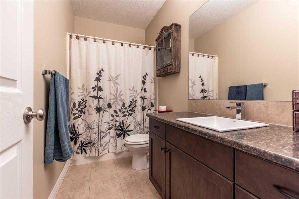 376 Somerside Crescent SE