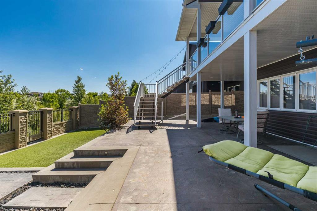 376 Somerside Crescent SE