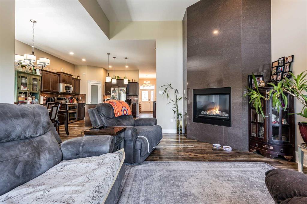 376 Somerside Crescent SE