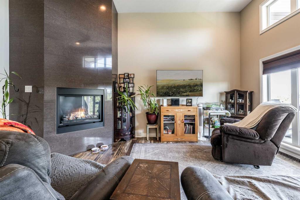 376 Somerside Crescent SE