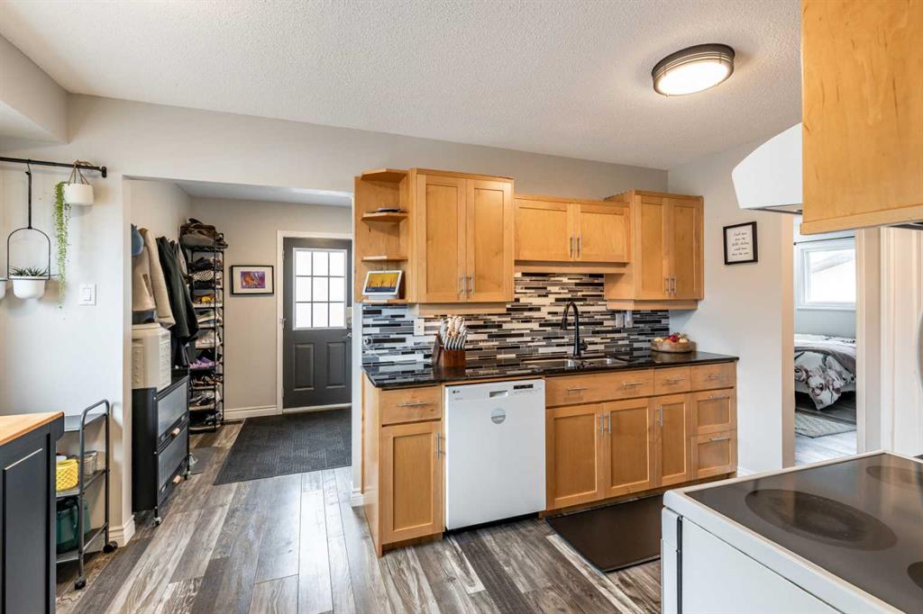 48 Corbitt Way SE