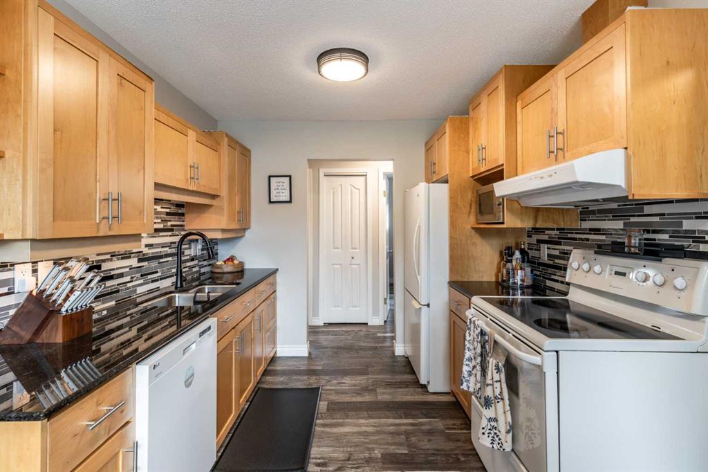 48 Corbitt Way SE