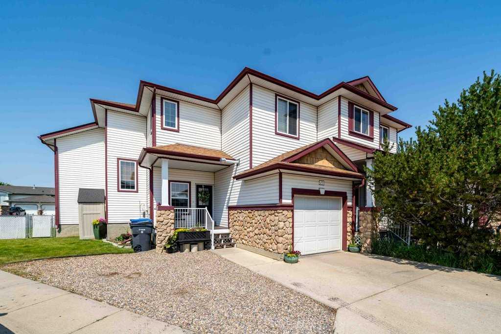 25 Stonegate Crescent SE