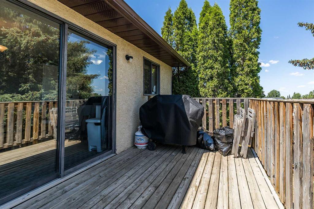 208 Sprague Way SE