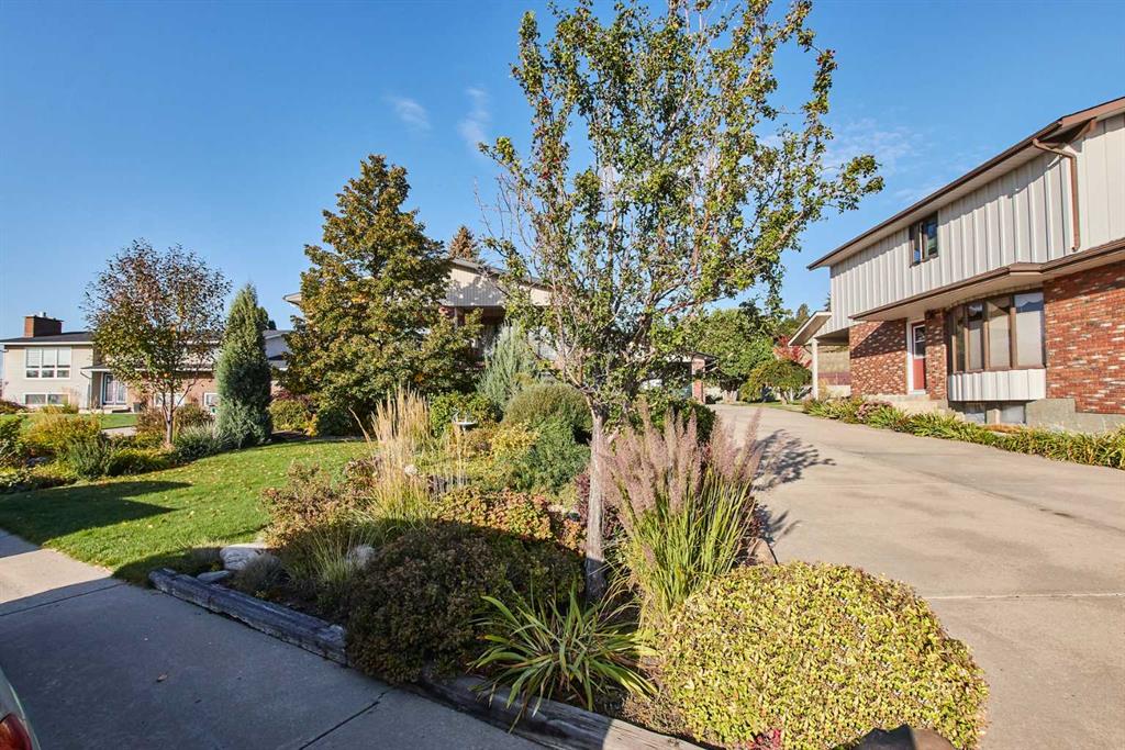 1212 Parkview Drive NE