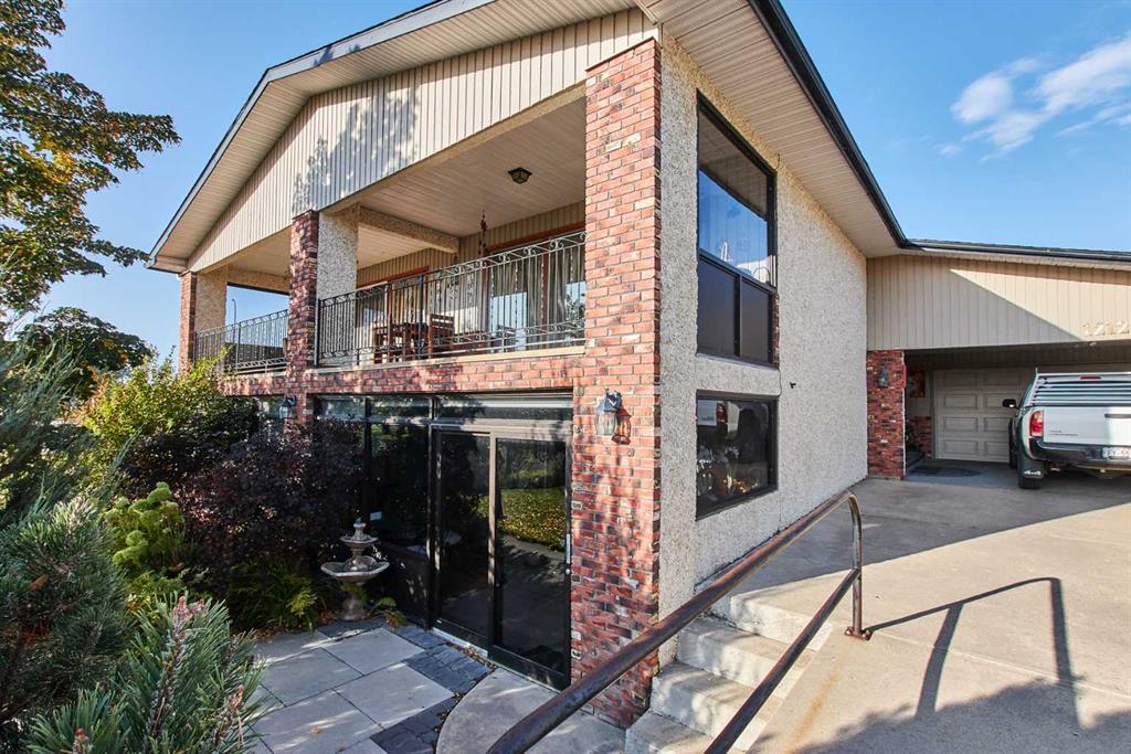 1212 Parkview Drive NE