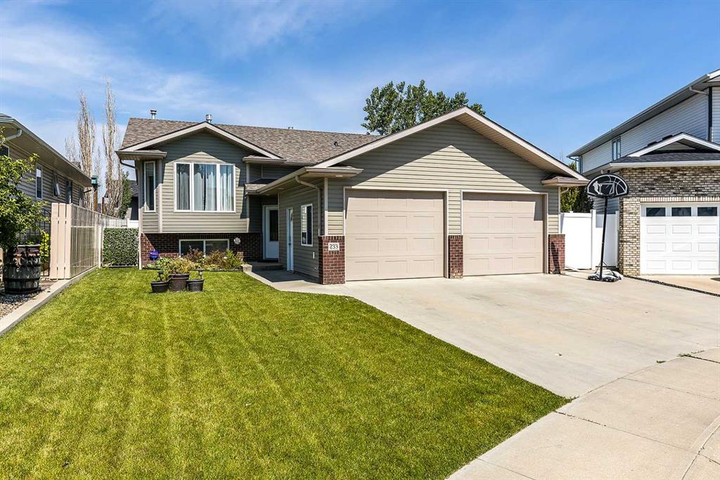 233 Somerset Way SE, Medicine Hat