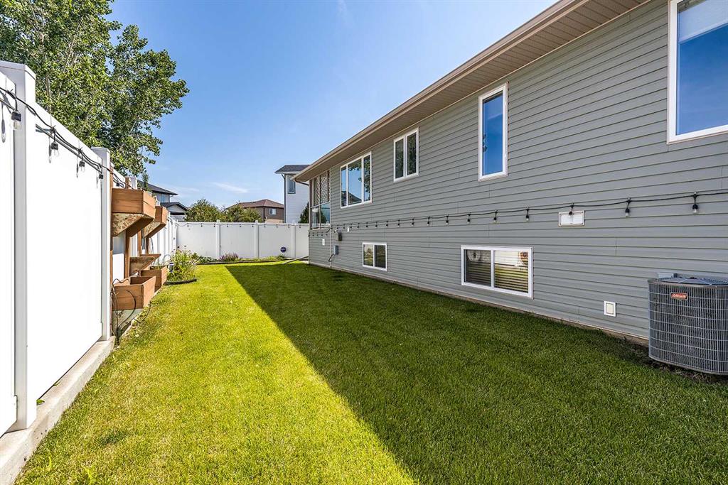 233 Somerset Way SE