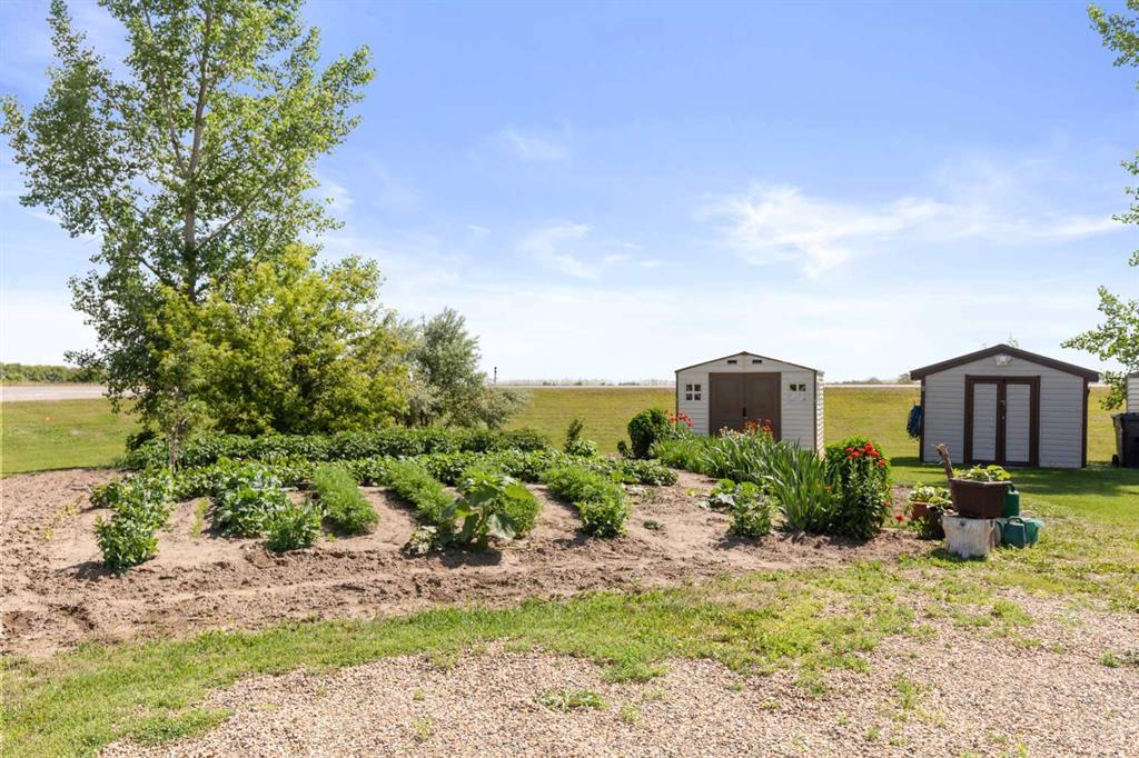 17 & 18 Roseglen Drive 