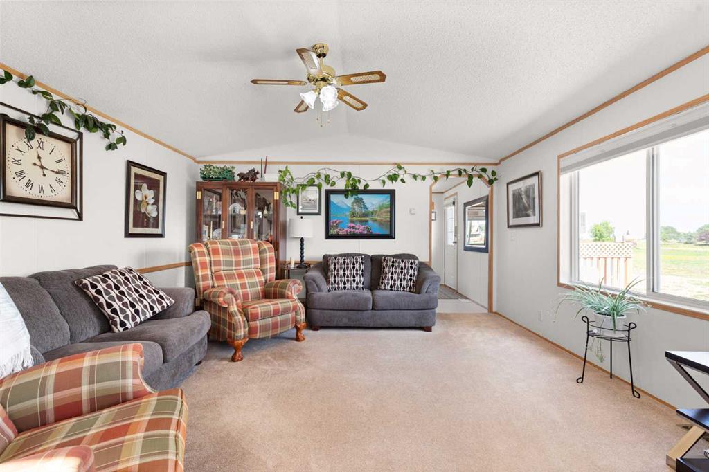 17 & 18 Roseglen Drive 