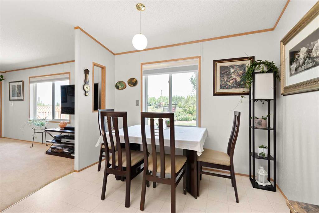 17 & 18 Roseglen Drive 