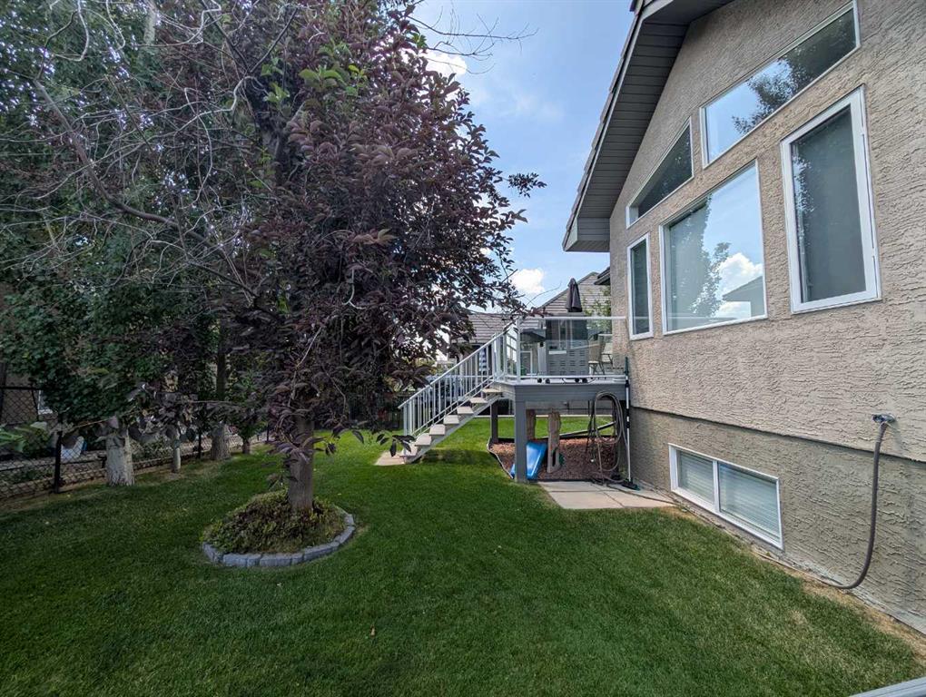 43 Desert Blume Crescent SW