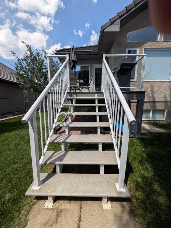 43 Desert Blume Crescent SW