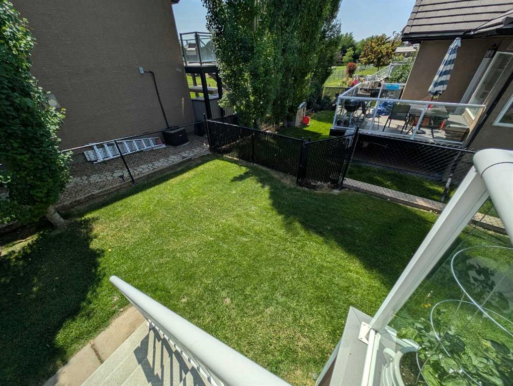 43 Desert Blume Crescent SW