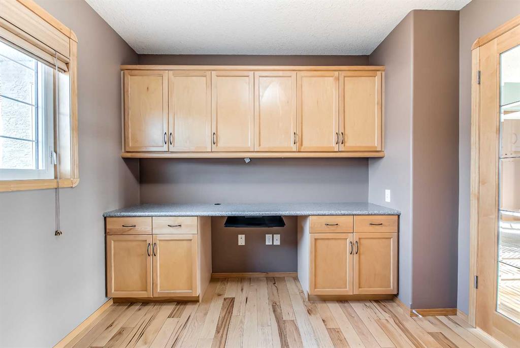87 Sunrise Road SW