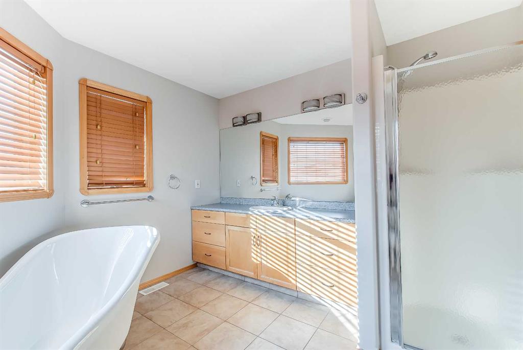 87 Sunrise Road SW