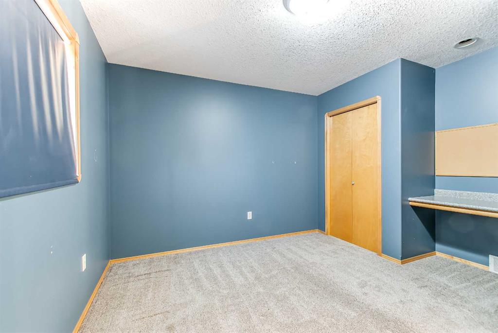 87 Sunrise Road SW
