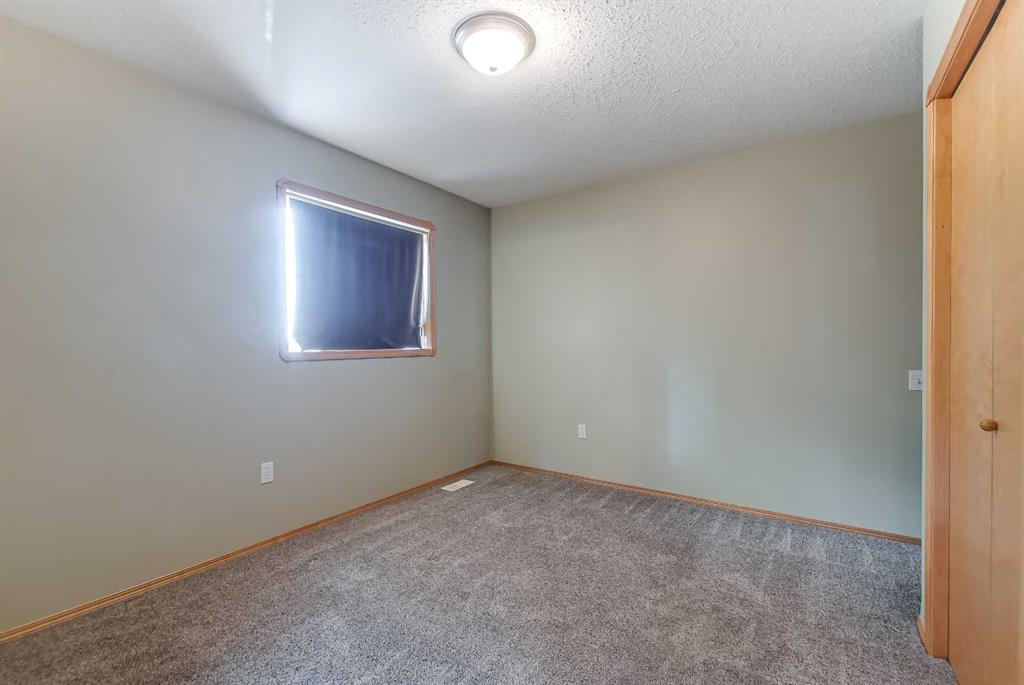 87 Sunrise Road SW