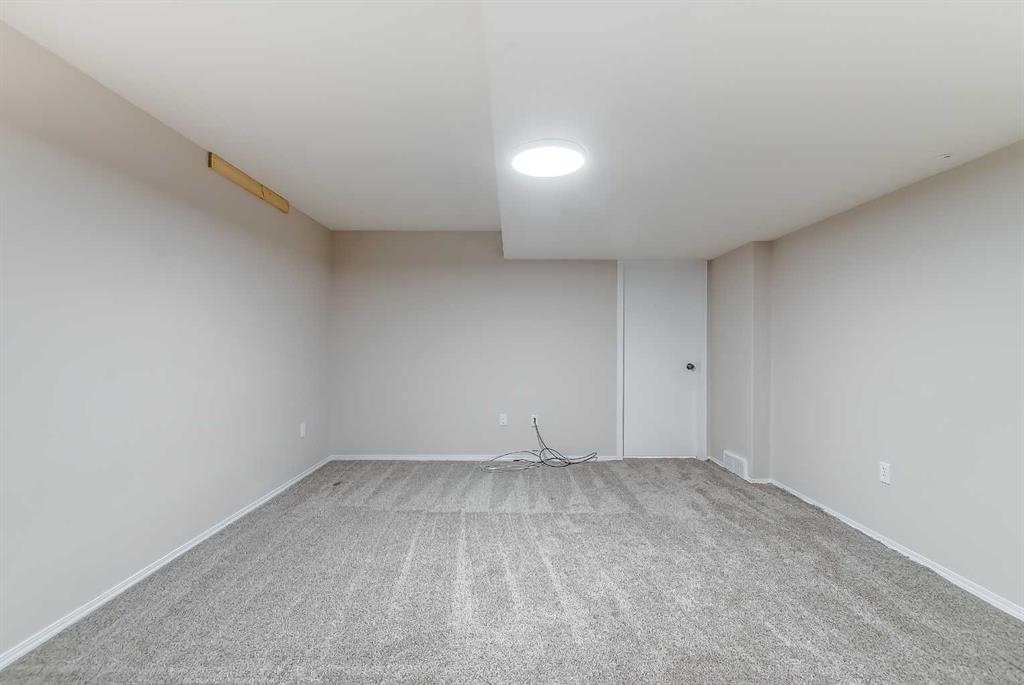 87 Sunrise Road SW