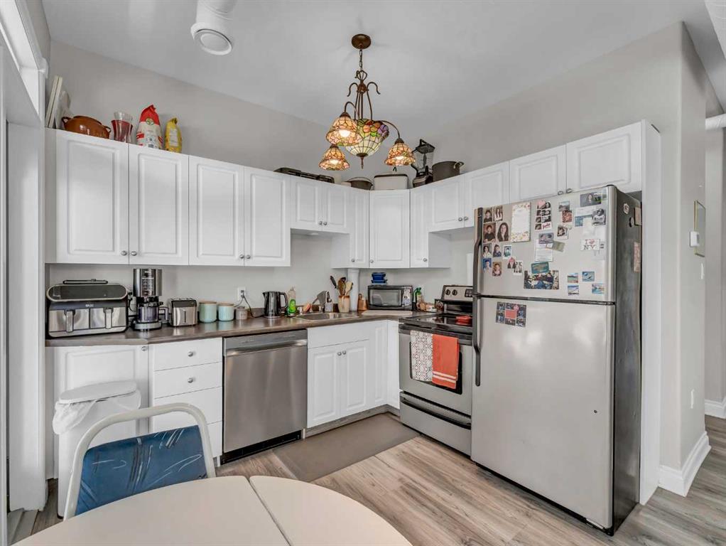 #6 902 Dominion Street SE