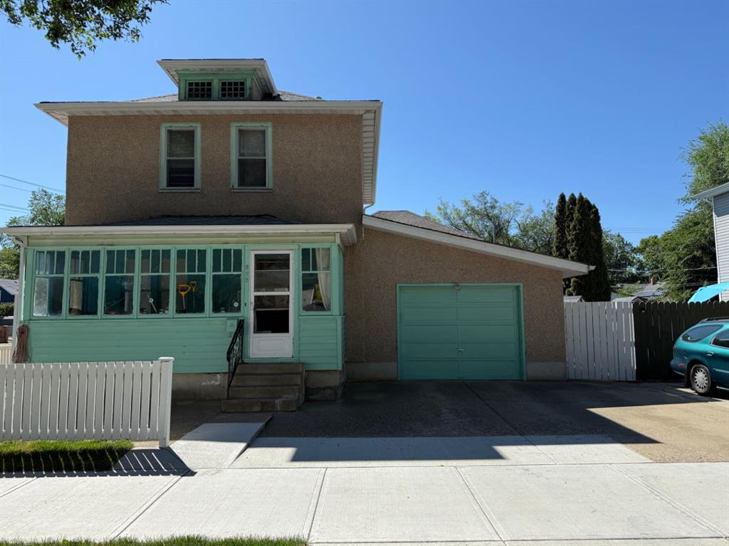 875 3 Street SE, Medicine Hat
