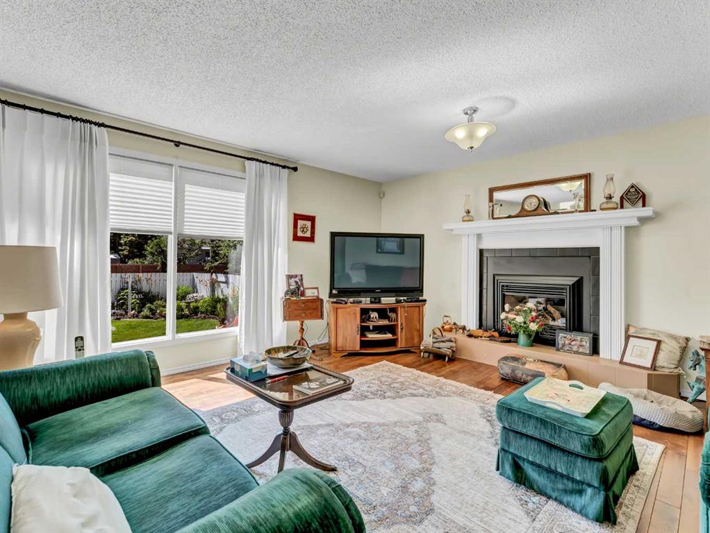 451 Sprague Way SE