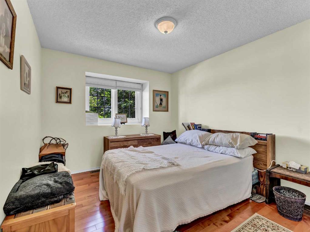 451 Sprague Way SE