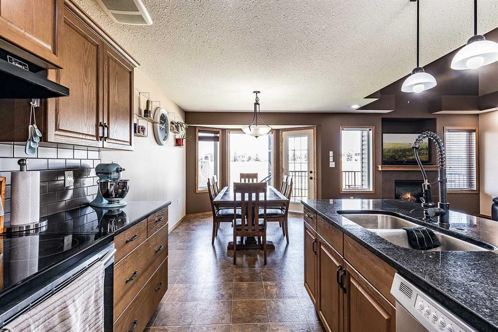 52 Somerside Way SE