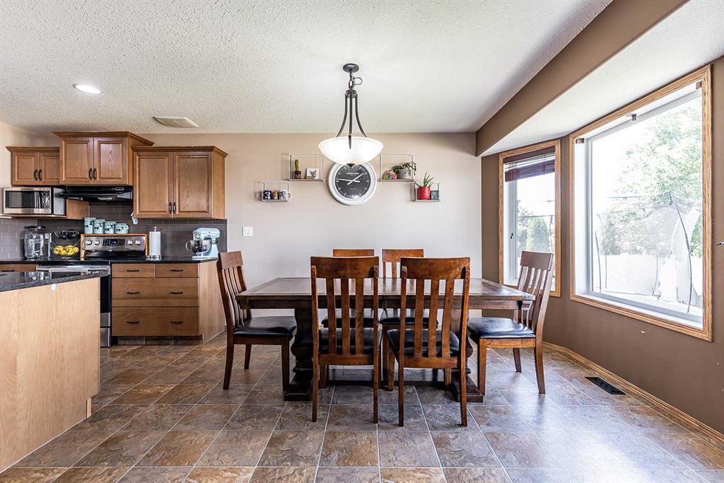 52 Somerside Way SE