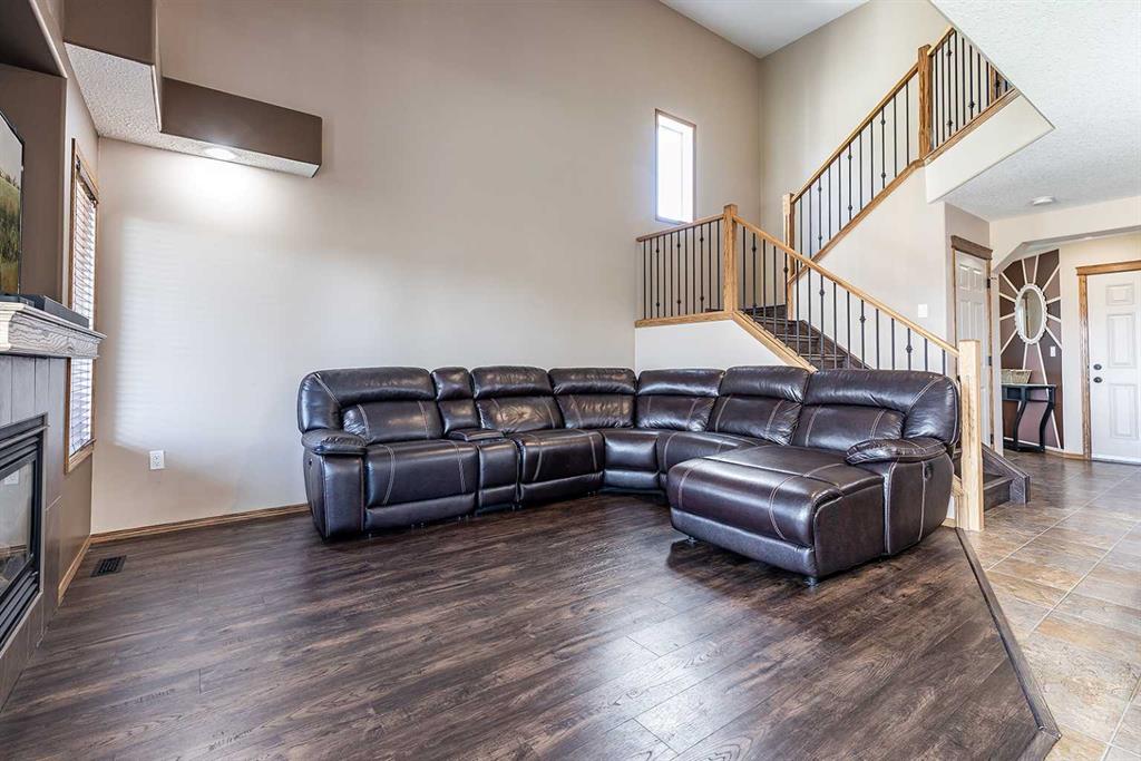 52 Somerside Way SE