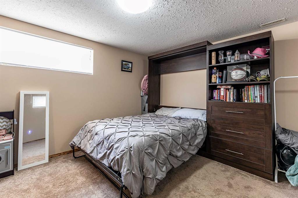 52 Somerside Way SE