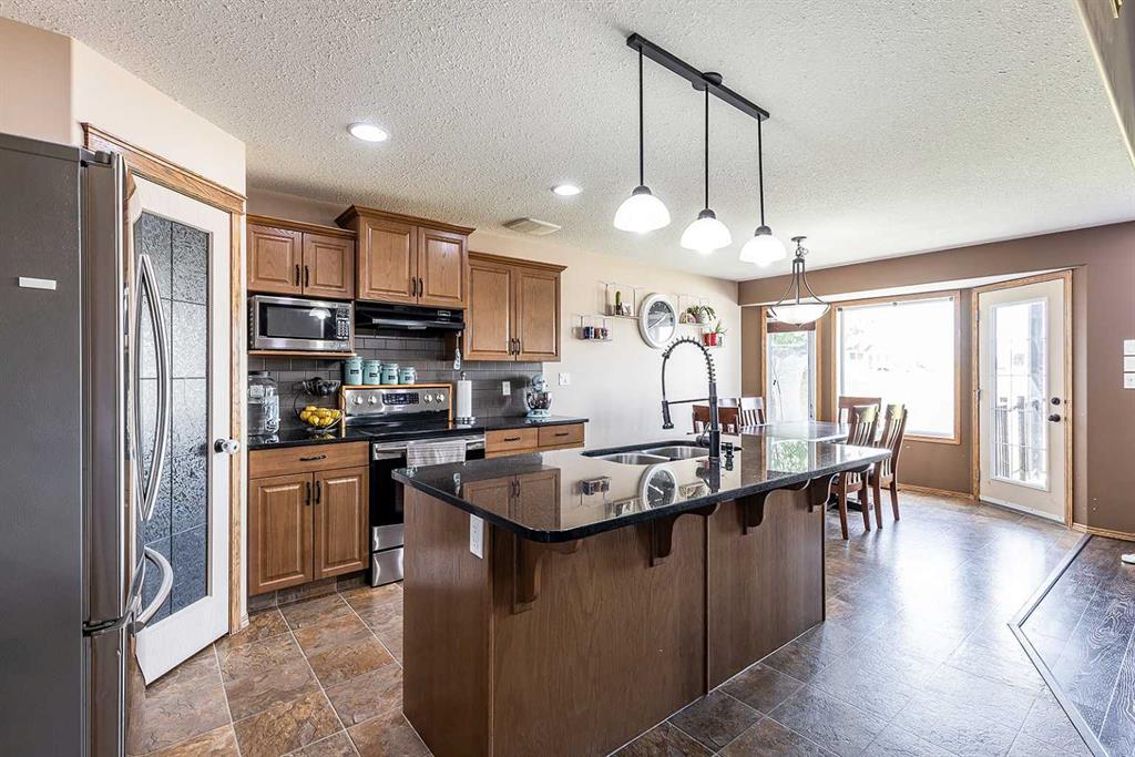 52 Somerside Way SE