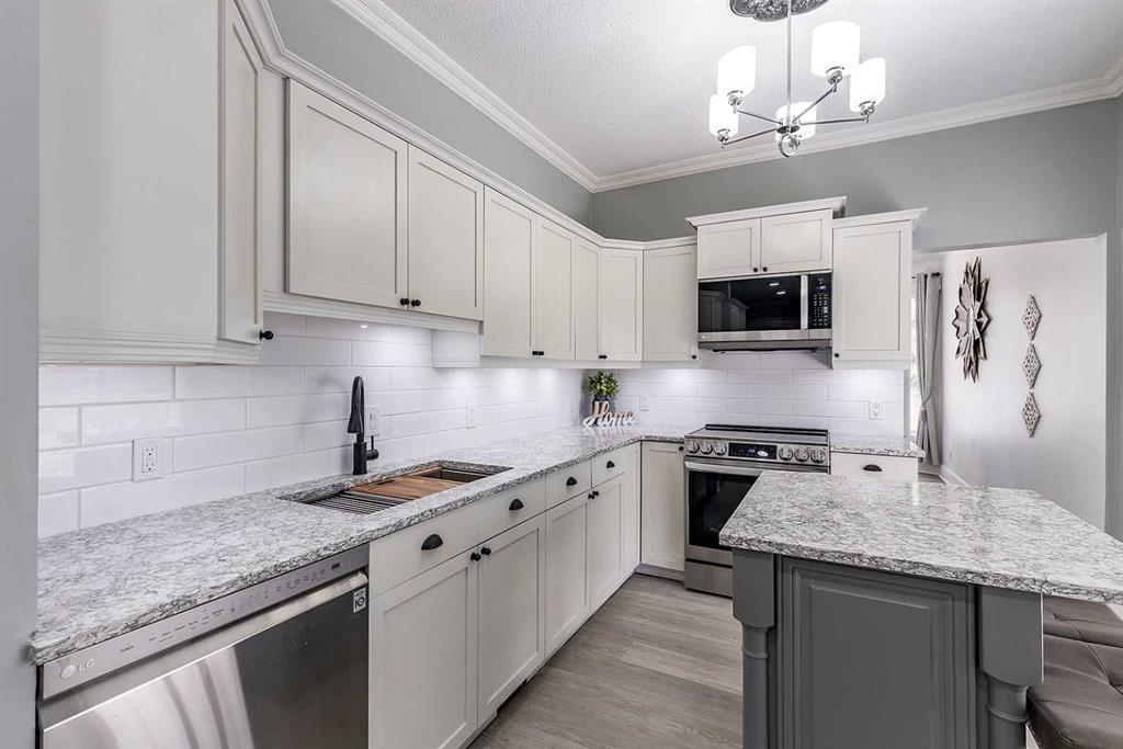 19 8th Street NE