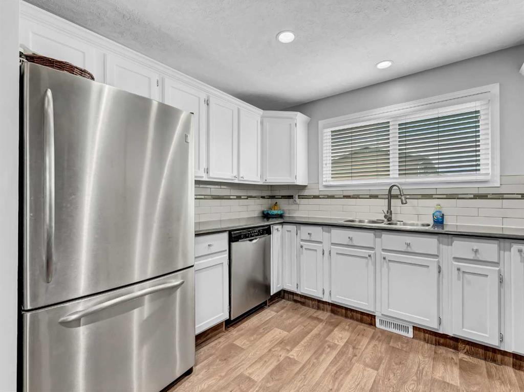 238 Cameron Road SE