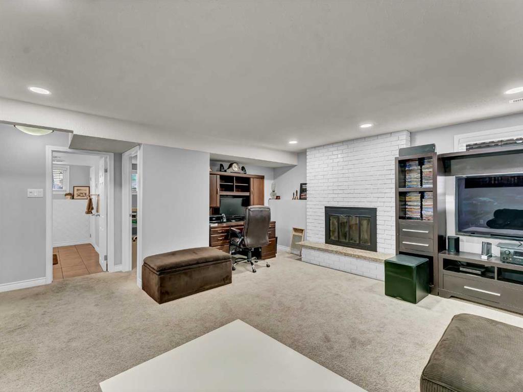238 Cameron Road SE