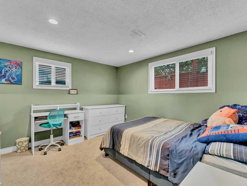 238 Cameron Road SE