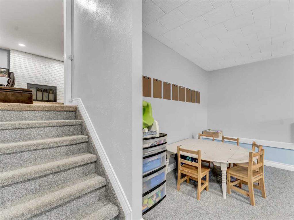238 Cameron Road SE