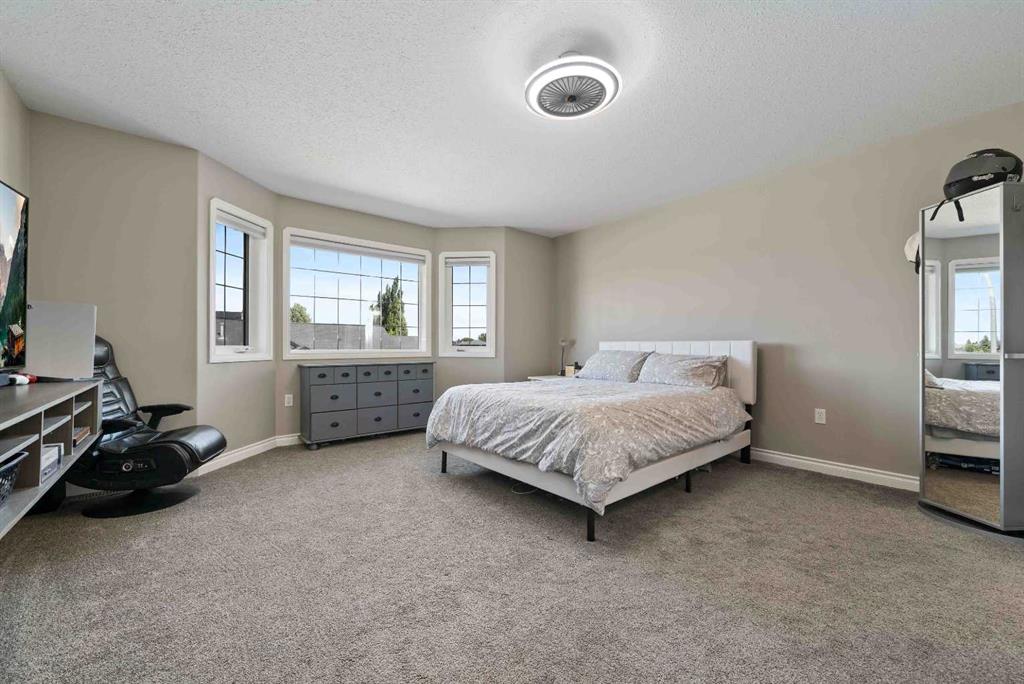 249 Vista Road SE