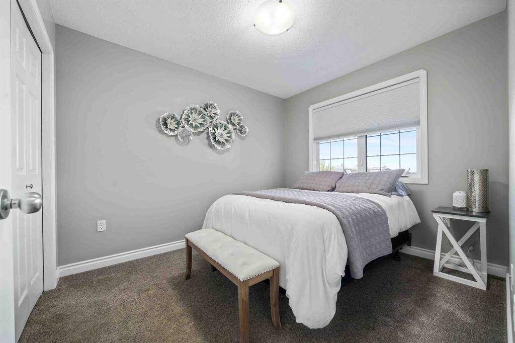 249 Vista Road SE